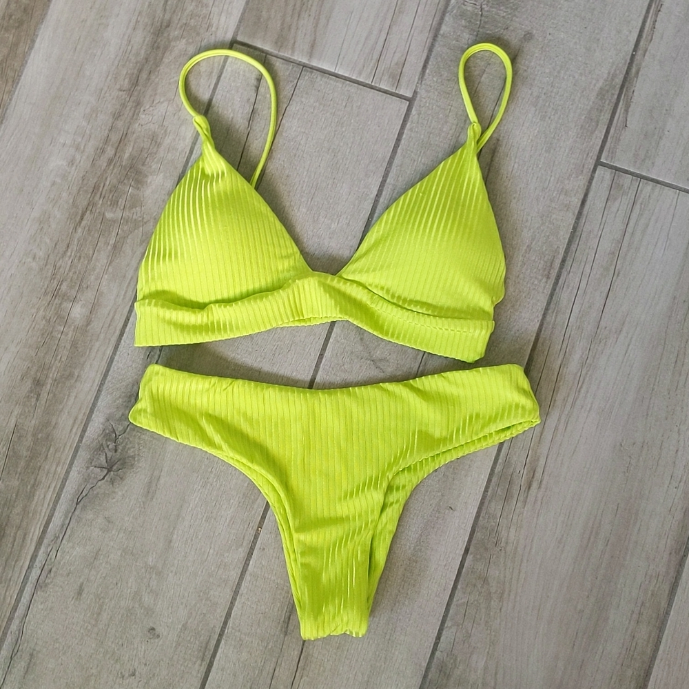 Volcom bikini set